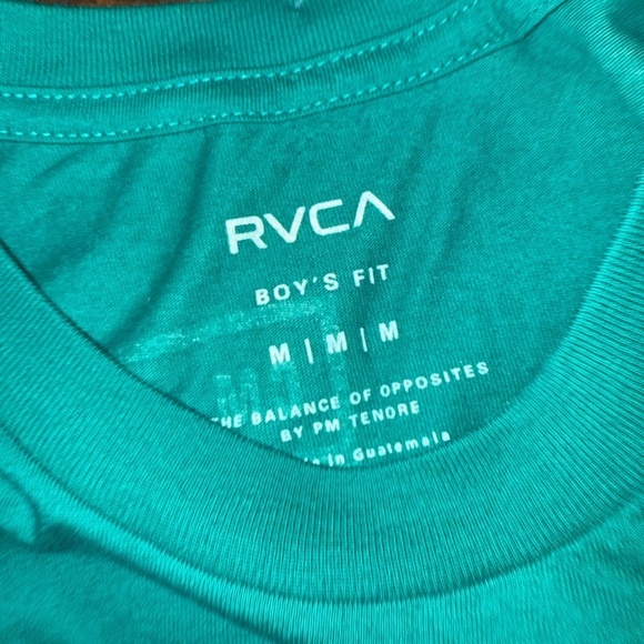 RVCA Set of 2 Tees Kids XL & M both appear to be same size though NWT - Picture 5 of 5